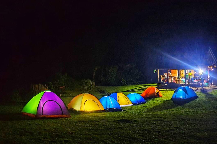Maney Hill Camp  - campgrounds in abra