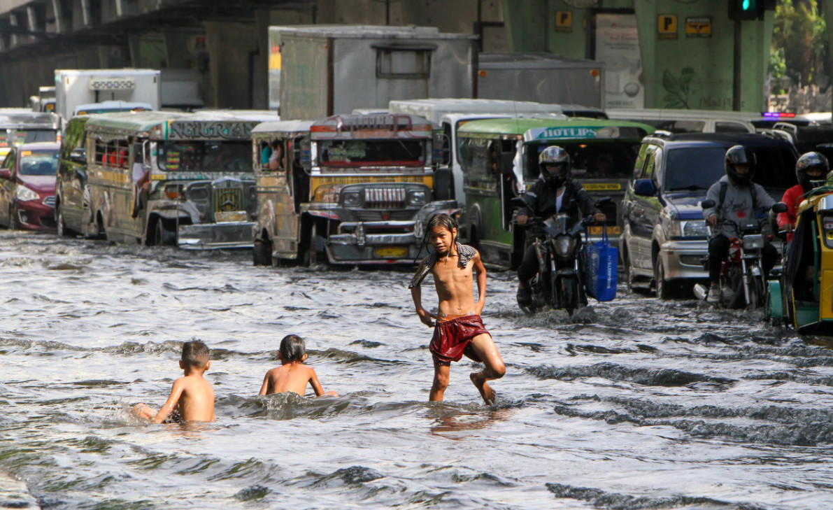 flooding in manila and the worst time to visit the philippines