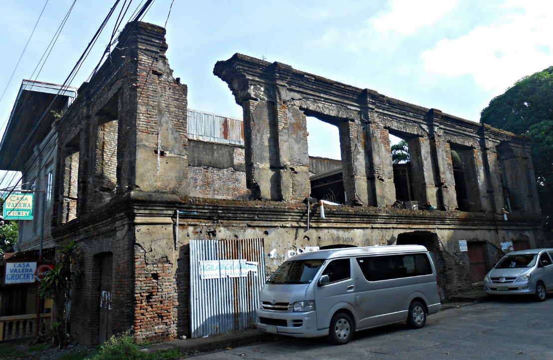 Old Houses and Spanish-Era Ruins