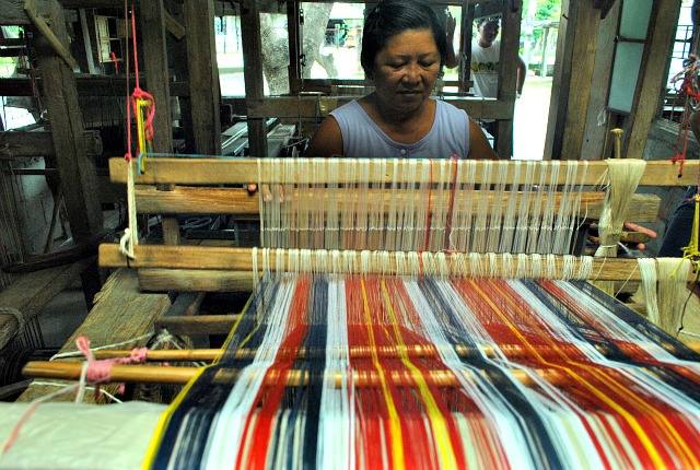 weaving in abra